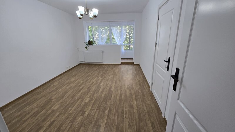 Mall Plaza Militari Drumul Taberei apartament 2 camere decomandat etaj 2/10